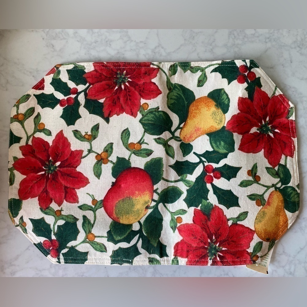 Set of 4 Poinsettia and Fruit Placemats NWT